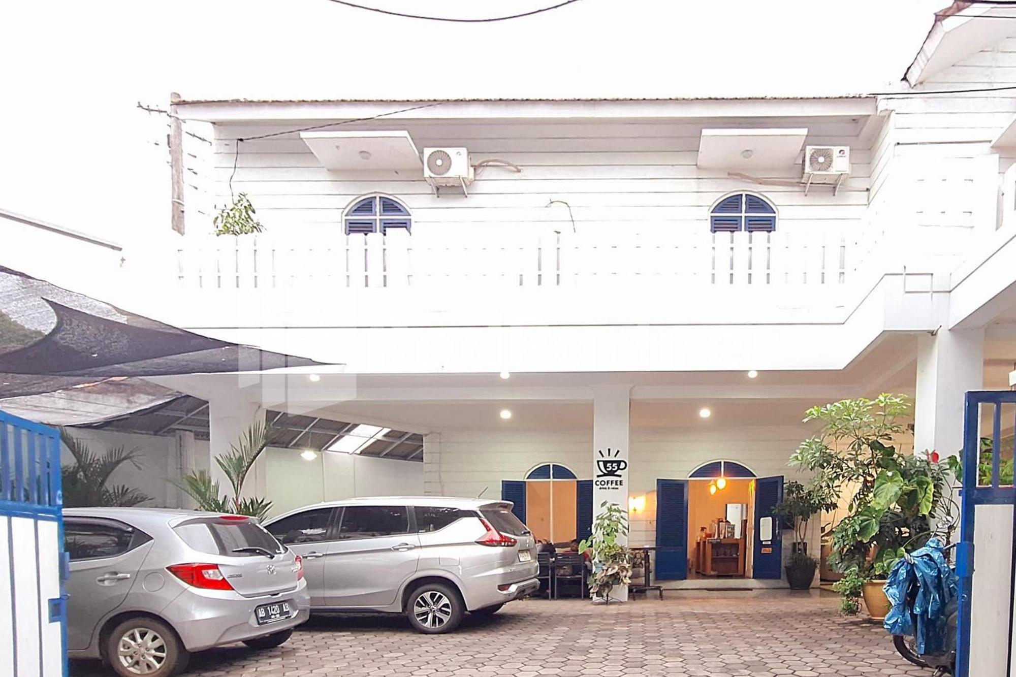 House N Coffee 55 Temanggung Redpartner Hotel Exterior foto